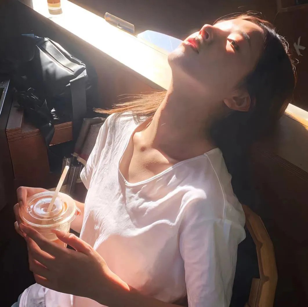 藤田嗣治与乳白色的裸女